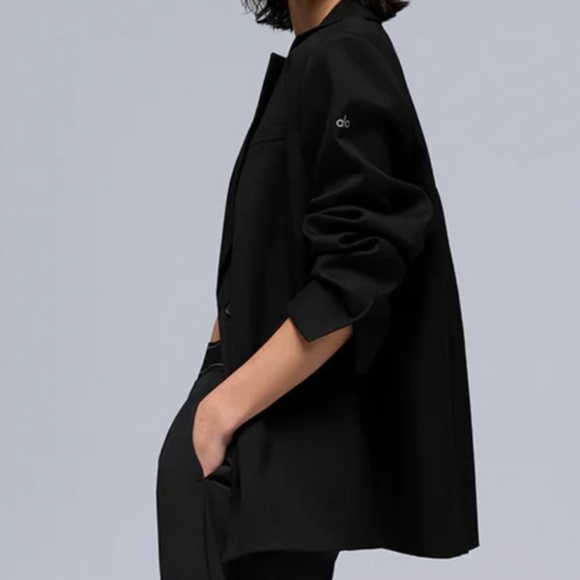 Alo Yoga First-Class Blazer - Picture 7 of 8